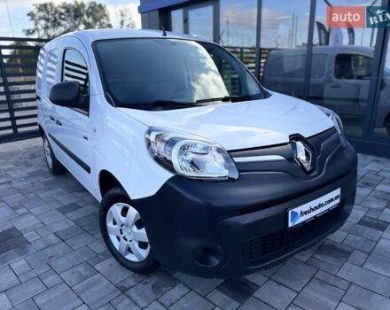 Белый Рено Кенгу, объемом двигателя 0 л и пробегом 39 тыс. км за 10500 $, фото 6 на Automoto.ua