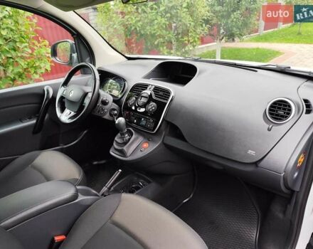 Рено Кенгу 2019 в Дубно на Automoto.ua Белый Рено Кенгу, объемом двигателя 1.5 л и пробегом 193 тыс. км за 15500 $, фото 19 на Automoto.ua