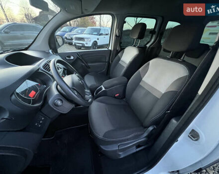 Білий Рено Кєнгу, об'ємом двигуна 1.5 л та пробігом 190 тис. км за 10800 $, фото 13 на Automoto.ua