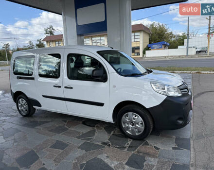 Белый Рено Кенгу, объемом двигателя 1.5 л и пробегом 96 тыс. км за 13799 $, фото 12 на Automoto.ua