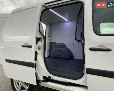 Білий Рено Кєнгу, об'ємом двигуна 1.5 л та пробігом 221 тис. км за 9700 $, фото 52 на Automoto.ua