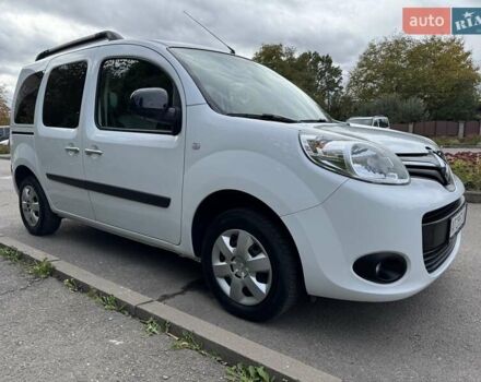 Белый Рено Кенгу, объемом двигателя 1.5 л и пробегом 230 тыс. км за 10750 $, фото 4 на Automoto.ua