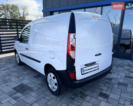 Белый Рено Кенгу, объемом двигателя 0 л и пробегом 39 тыс. км за 10500 $, фото 9 на Automoto.ua