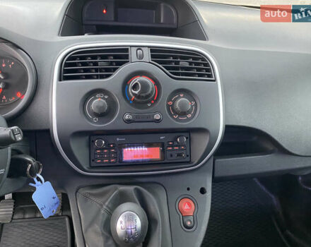 Білий Рено Кєнгу, об'ємом двигуна 1.5 л та пробігом 221 тис. км за 9700 $, фото 36 на Automoto.ua