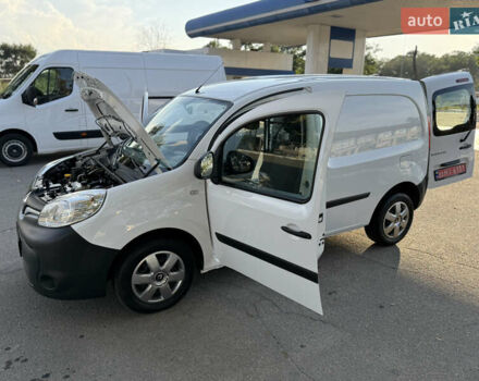 Белый Рено Кенгу, объемом двигателя 1.5 л и пробегом 168 тыс. км за 10799 $, фото 88 на Automoto.ua