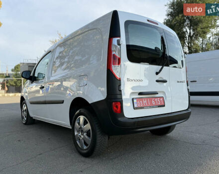 Белый Рено Кенгу, объемом двигателя 1.5 л и пробегом 168 тыс. км за 10799 $, фото 24 на Automoto.ua