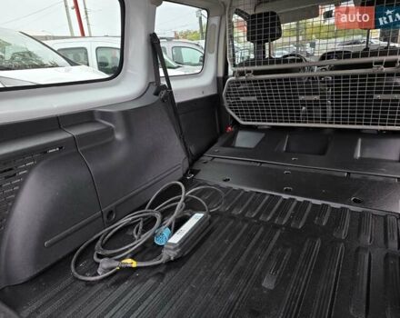 Рено Кенгу 2019 в Одессе на Automoto.ua Белый Рено Кенгу, объемом двигателя 0 л и пробегом 25 тыс. км за 14200 $, фото 32 на Automoto.ua