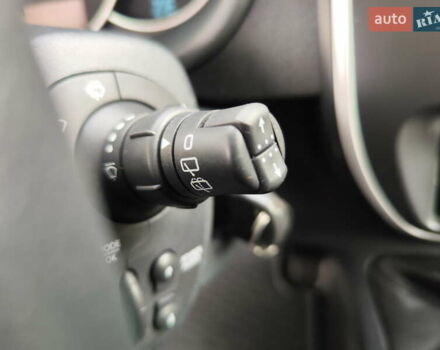 Белый Рено Кенгу, объемом двигателя 0 л и пробегом 16 тыс. км за 14700 $, фото 18 на Automoto.ua