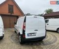 Белый Рено Кенгу, объемом двигателя 0 л и пробегом 51 тыс. км за 12500 $, фото 9 на Automoto.ua