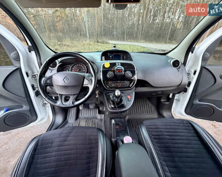 Белый Рено Кенгу, объемом двигателя 1.5 л и пробегом 201 тыс. км за 13700 $, фото 11 на Automoto.ua