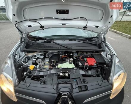 Белый Рено Кенгу, объемом двигателя 0 л и пробегом 61 тыс. км за 11900 $, фото 41 на Automoto.ua