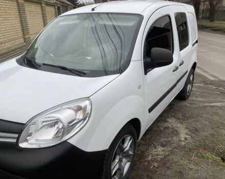 Білий Рено Кєнгу, об'ємом двигуна 1.5 л та пробігом 240 тис. км за 10000 $, фото 5 на Automoto.ua