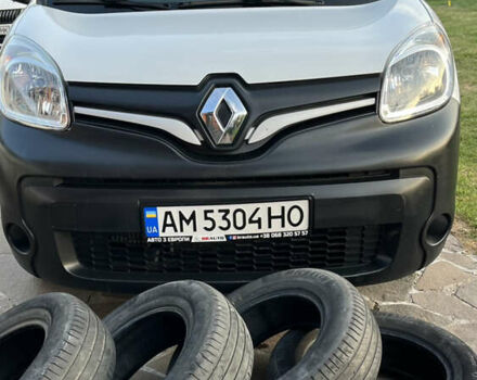 Белый Рено Кенгу, объемом двигателя 1.5 л и пробегом 233 тыс. км за 11750 $, фото 21 на Automoto.ua