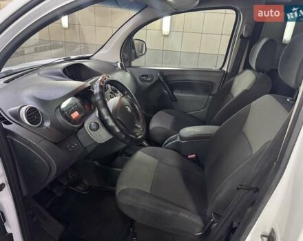 Рено Кенгу 2019 в Умани на Automoto.ua Белый Рено Кенгу, объемом двигателя 1.5 л и пробегом 264 тыс. км за 14500 $, фото 6 на Automoto.ua