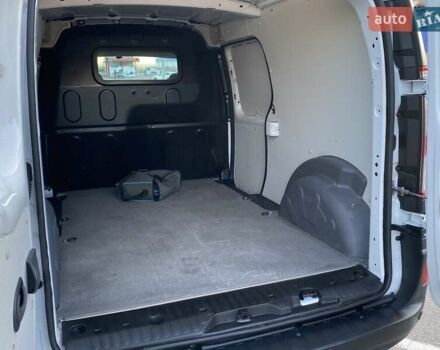 Білий Рено Кєнгу, об'ємом двигуна 0 л та пробігом 30 тис. км за 12500 $, фото 53 на Automoto.ua