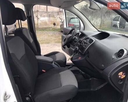 Белый Рено Кенгу, объемом двигателя 0 л и пробегом 135 тыс. км за 11855 $, фото 9 на Automoto.ua