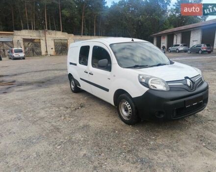Білий Рено Кєнгу, об'ємом двигуна 0 л та пробігом 80 тис. км за 10850 $, фото 6 на Automoto.ua