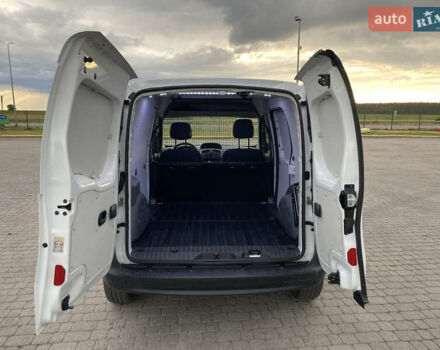 Білий Рено Кєнгу, об'ємом двигуна 1.5 л та пробігом 221 тис. км за 9700 $, фото 54 на Automoto.ua