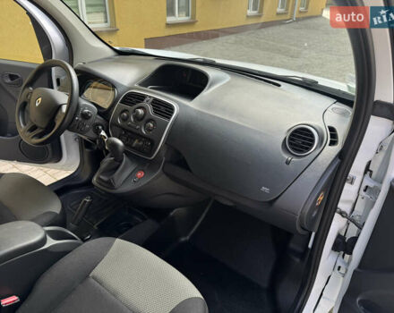 Білий Рено Кєнгу, об'ємом двигуна 0 л та пробігом 34 тис. км за 9600 $, фото 13 на Automoto.ua
