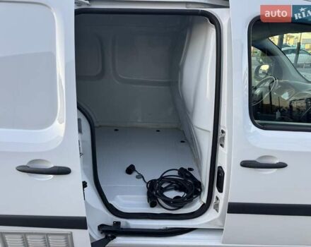 Білий Рено Кєнгу, об'ємом двигуна 0 л та пробігом 27 тис. км за 11999 $, фото 24 на Automoto.ua