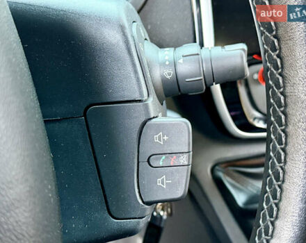 Белый Рено Кенгу, объемом двигателя 1.5 л и пробегом 201 тыс. км за 13700 $, фото 17 на Automoto.ua