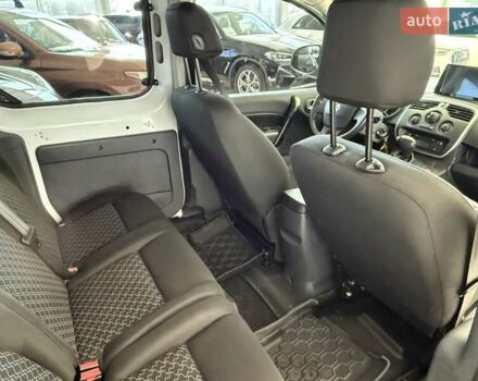 Білий Рено Кєнгу, об'ємом двигуна 0 л та пробігом 14 тис. км за 15000 $, фото 10 на Automoto.ua