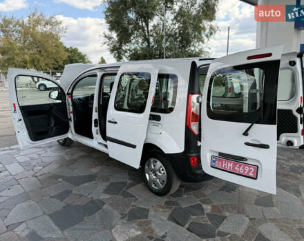 Белый Рено Кенгу, объемом двигателя 1.5 л и пробегом 96 тыс. км за 13799 $, фото 100 на Automoto.ua