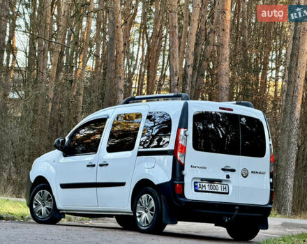 Белый Рено Кенгу, объемом двигателя 1.5 л и пробегом 201 тыс. км за 13700 $, фото 6 на Automoto.ua