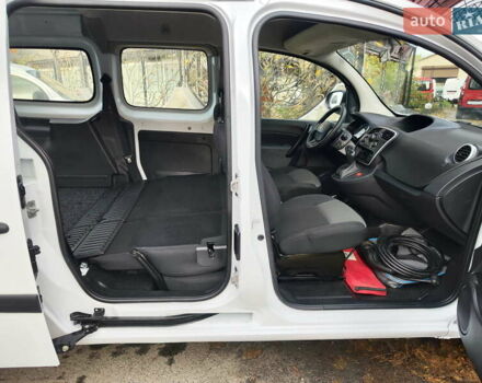 Белый Рено Кенгу, объемом двигателя 0 л и пробегом 16 тыс. км за 14700 $, фото 11 на Automoto.ua