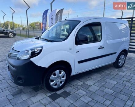 Белый Рено Кенгу, объемом двигателя 0 л и пробегом 39 тыс. км за 10500 $, фото 8 на Automoto.ua