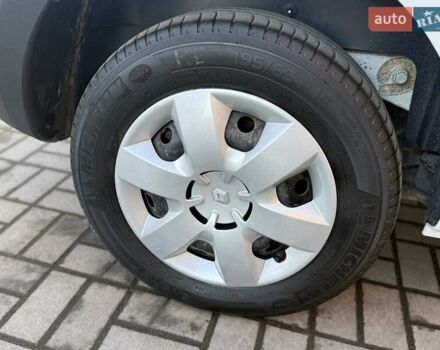 Белый Рено Кенгу, объемом двигателя 0 л и пробегом 16 тыс. км за 13500 $, фото 10 на Automoto.ua