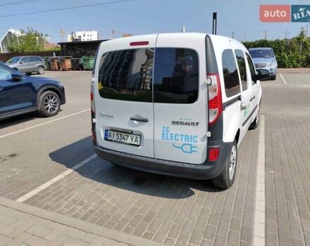 Белый Рено Кенгу, объемом двигателя 0 л и пробегом 53 тыс. км за 12300 $, фото 5 на Automoto.ua