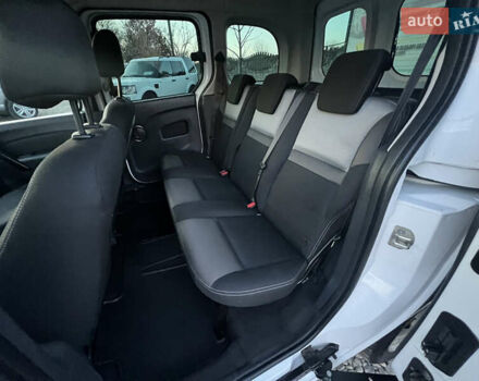 Білий Рено Кєнгу, об'ємом двигуна 1.5 л та пробігом 190 тис. км за 10800 $, фото 22 на Automoto.ua