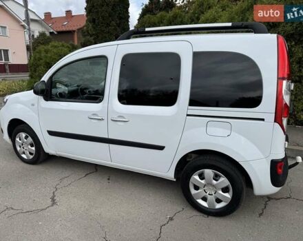 Белый Рено Кенгу, объемом двигателя 1.5 л и пробегом 230 тыс. км за 10750 $, фото 8 на Automoto.ua