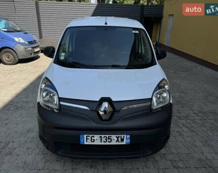 Білий Рено Кєнгу, об'ємом двигуна 0 л та пробігом 34 тис. км за 9600 $, фото 4 на Automoto.ua