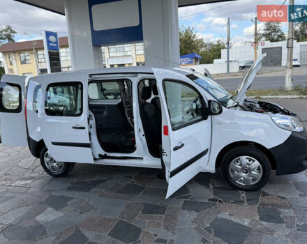 Белый Рено Кенгу, объемом двигателя 1.5 л и пробегом 96 тыс. км за 13799 $, фото 93 на Automoto.ua