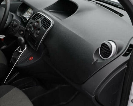 Рено Кенгу 2019 в Харькове на Automoto.ua Белый Рено Кенгу, объемом двигателя 0 л и пробегом 130 тыс. км за 9900 $, фото 55 на Automoto.ua