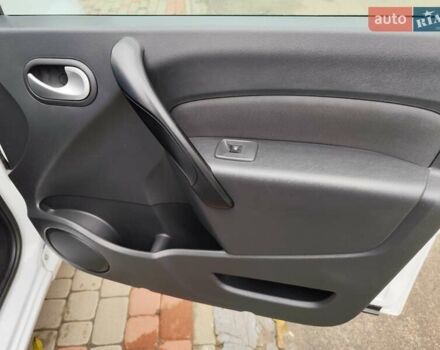 Рено Кенгу 2019 в Дубно на Automoto.ua Белый Рено Кенгу, объемом двигателя 1.5 л и пробегом 193 тыс. км за 15500 $, фото 14 на Automoto.ua