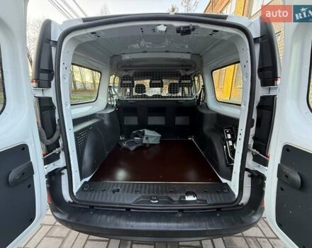 Белый Рено Кенгу, объемом двигателя 0 л и пробегом 16 тыс. км за 13500 $, фото 26 на Automoto.ua