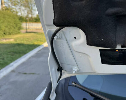 Білий Рено Кєнгу, об'ємом двигуна 1.5 л та пробігом 177 тис. км за 12950 $, фото 46 на Automoto.ua