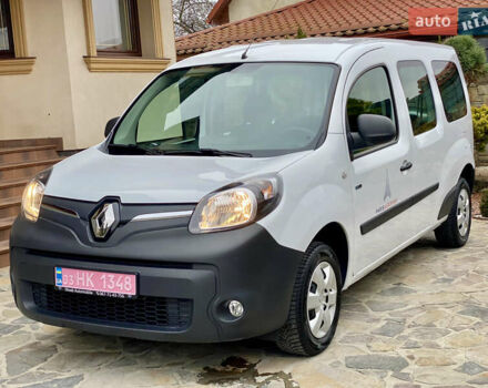 Белый Рено Кенгу, объемом двигателя 0 л и пробегом 17 тыс. км за 14399 $, фото 4 на Automoto.ua