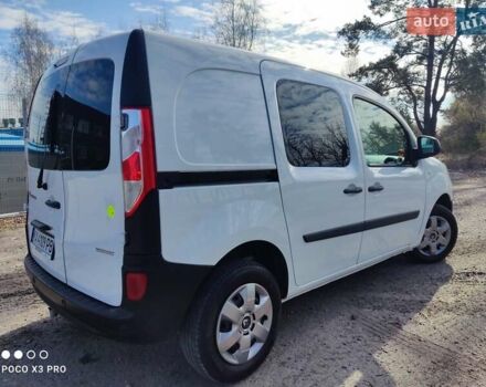Белый Рено Кенгу, объемом двигателя 1.5 л и пробегом 180 тыс. км за 12250 $, фото 5 на Automoto.ua