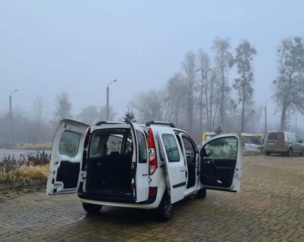 Білий Рено Кєнгу, об'ємом двигуна 1.5 л та пробігом 173 тис. км за 15000 $, фото 10 на Automoto.ua