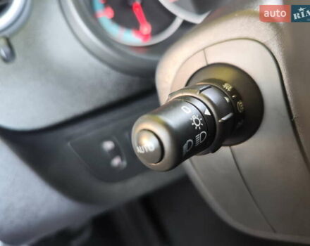 Белый Рено Кенгу, объемом двигателя 0 л и пробегом 83 тыс. км за 12999 $, фото 20 на Automoto.ua