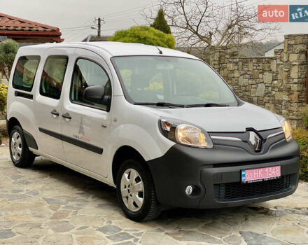 Белый Рено Кенгу, объемом двигателя 0 л и пробегом 17 тыс. км за 14399 $, фото 18 на Automoto.ua