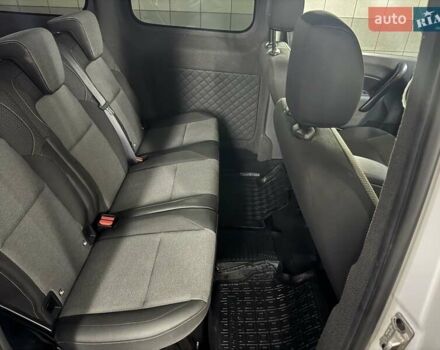 Білий Рено Кєнгу, об'ємом двигуна 1.5 л та пробігом 131 тис. км за 13999 $, фото 11 на Automoto.ua