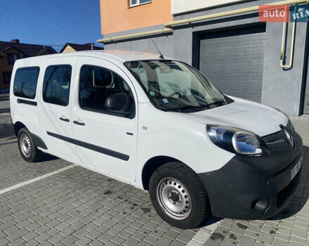 Белый Рено Кенгу, объемом двигателя 0 л и пробегом 82 тыс. км за 13200 $, фото 12 на Automoto.ua