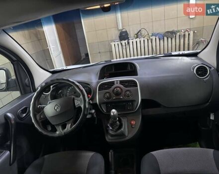Білий Рено Кєнгу, об'ємом двигуна 1.5 л та пробігом 131 тис. км за 13999 $, фото 12 на Automoto.ua