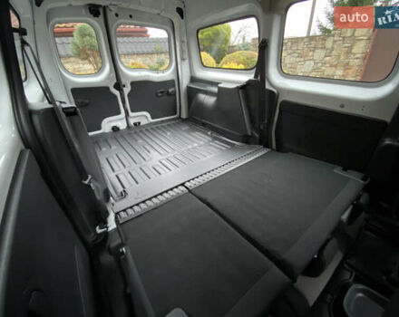 Белый Рено Кенгу, объемом двигателя 0 л и пробегом 17 тыс. км за 14399 $, фото 59 на Automoto.ua