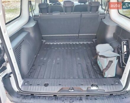 Білий Рено Кєнгу, об'ємом двигуна 0 л та пробігом 101 тис. км за 13800 $, фото 9 на Automoto.ua